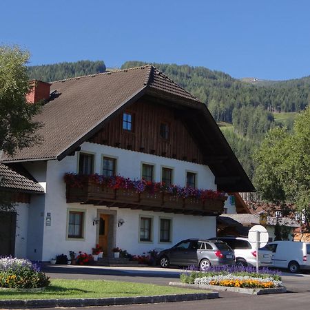 Apartamento Haus Edelweiss Sankt Margarethen im Lungau Exterior foto